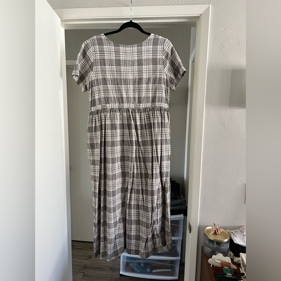 Tradlands Nico Square Neck Drawstring Dress in Cream and Chocolate Plaid - Picture 6 of 11